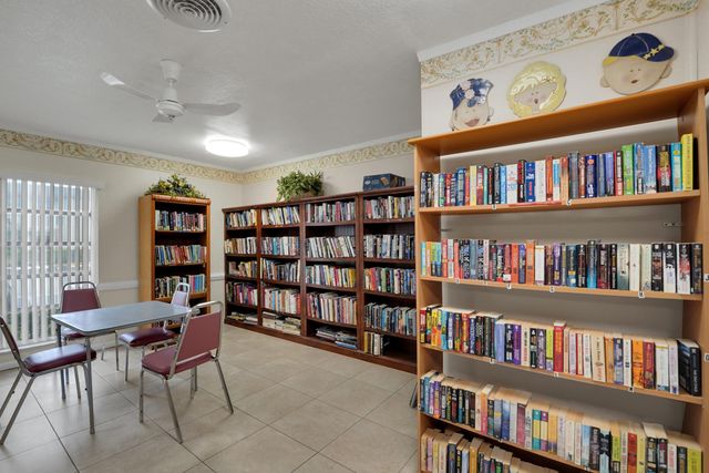 7805 NW 5th Court 206, Margate, FL 33063