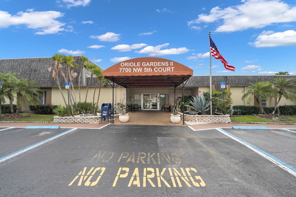 7805 NW 5th Court 206, Margate, FL 33063