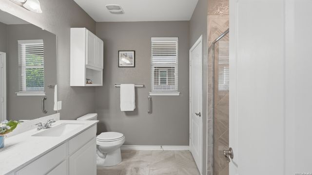 2070 Shire Meadows, New Braunfels, TX 78130