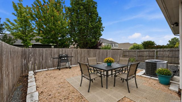 2070 Shire Meadows, New Braunfels, TX 78130