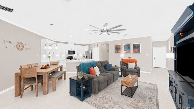 2070 Shire Meadows, New Braunfels, TX 78130