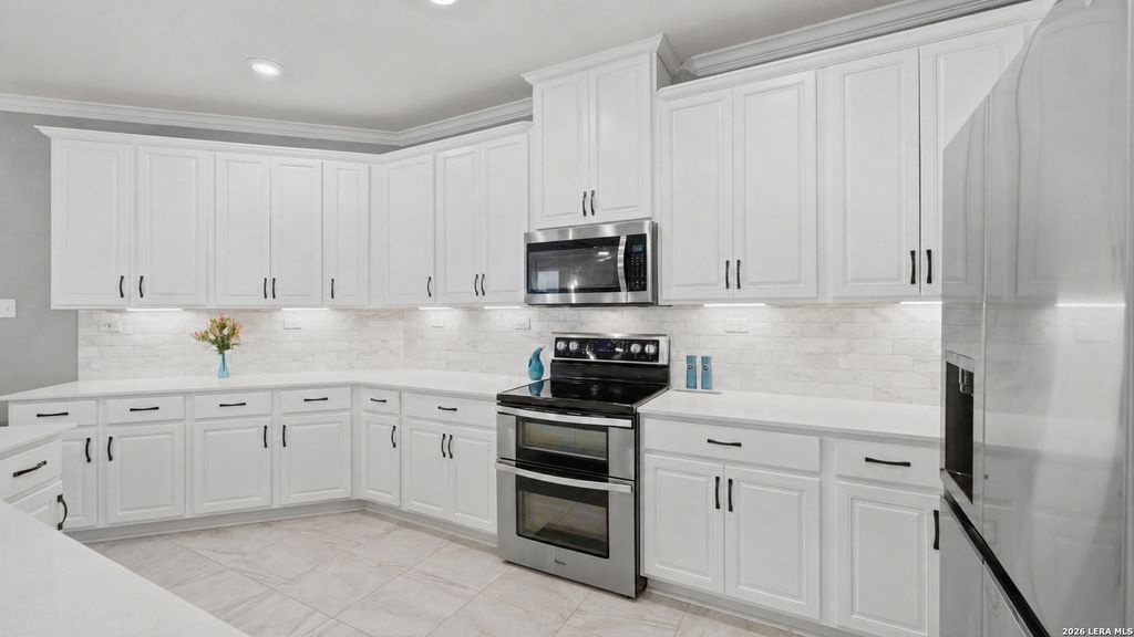 2070 Shire Meadows, New Braunfels, TX 78130