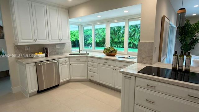 7521 SW 175th Street, Palmetto Bay, FL 33157