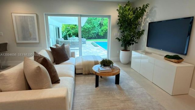 7521 SW 175th Street, Palmetto Bay, FL 33157
