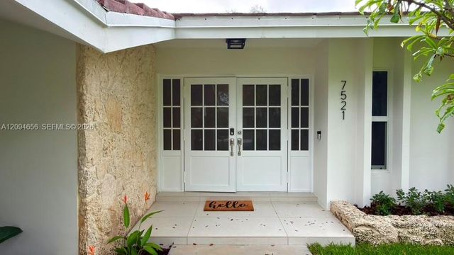 7521 SW 175th Street, Palmetto Bay, FL 33157