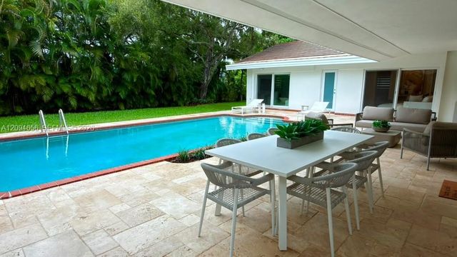 7521 SW 175th Street, Palmetto Bay, FL 33157