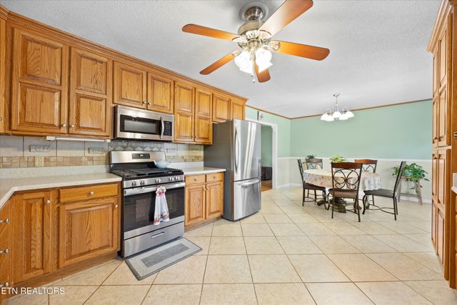 134 County Road 444, Athens, TN 37303