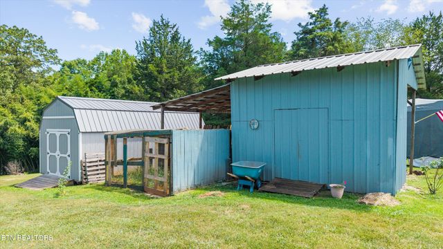 134 County Road 444, Athens, TN 37303