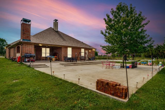 1953 S Sky Meadows Drive, Caddo Mills, TX 75135