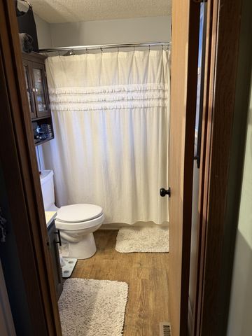 2318 Huckaby Rd, Columbia, TN 38401