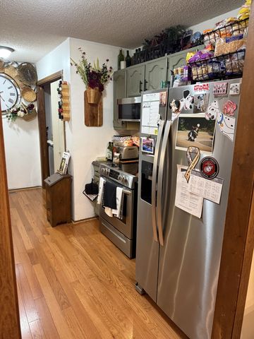 2318 Huckaby Rd, Columbia, TN 38401