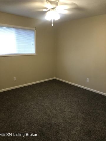 4220 Flintlock Dr 10, Louisville, KY 40216