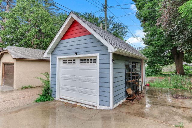 4750 Aldrich Avenue N, Minneapolis, MN 55430