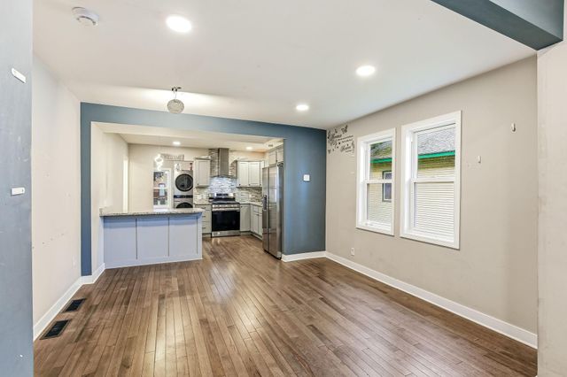 4750 Aldrich Avenue N, Minneapolis, MN 55430