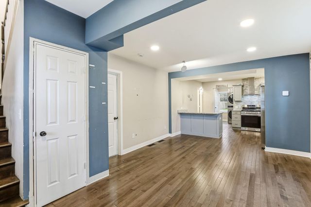 4750 Aldrich Avenue N, Minneapolis, MN 55430