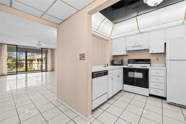 12300 VONN ROAD 1205, Largo, FL 33774