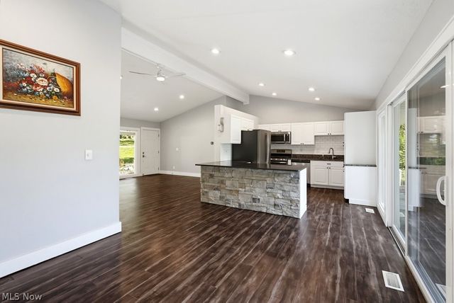 7817 Cambridge Drive, Brecksville, OH 44141