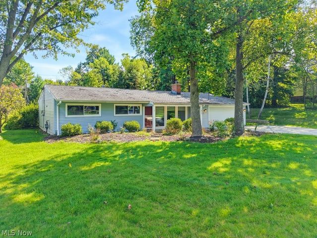 7817 Cambridge Drive, Brecksville, OH 44141