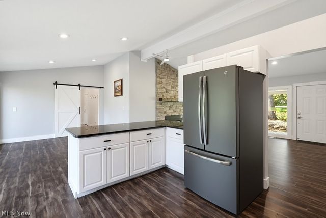 7817 Cambridge Drive, Brecksville, OH 44141