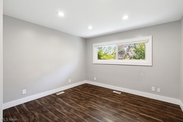 7817 Cambridge Drive, Brecksville, OH 44141