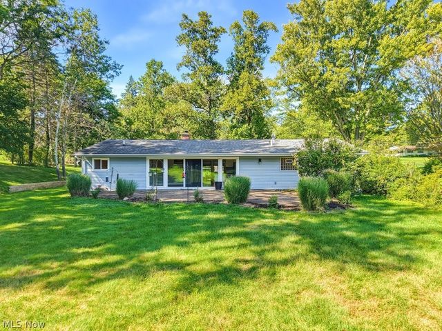 7817 Cambridge Drive, Brecksville, OH 44141
