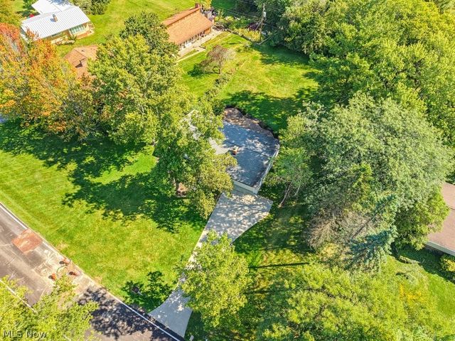 7817 Cambridge Drive, Brecksville, OH 44141