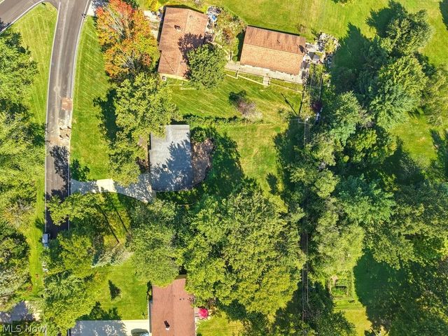 7817 Cambridge Drive, Brecksville, OH 44141