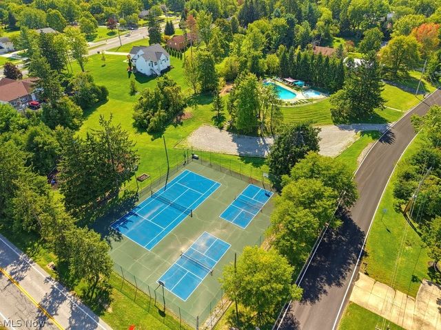 7817 Cambridge Drive, Brecksville, OH 44141