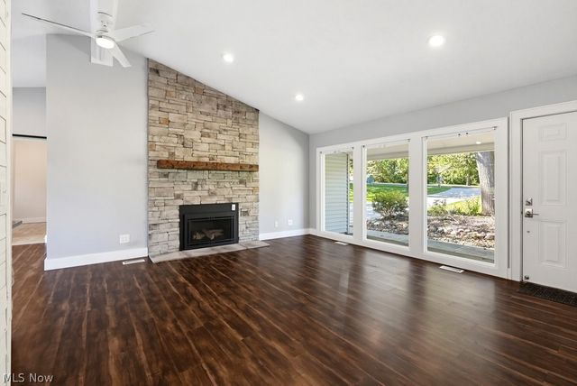 7817 Cambridge Drive, Brecksville, OH 44141
