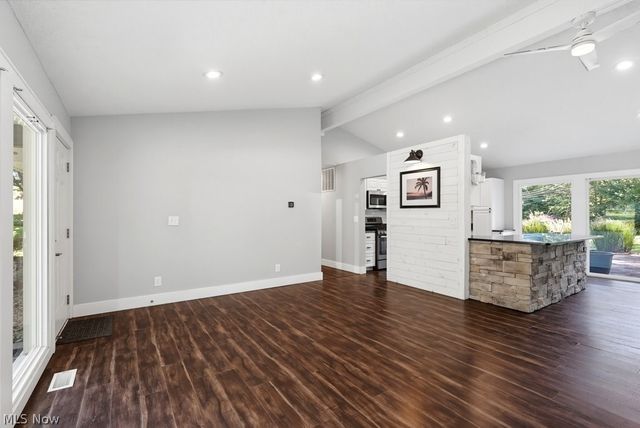 7817 Cambridge Drive, Brecksville, OH 44141
