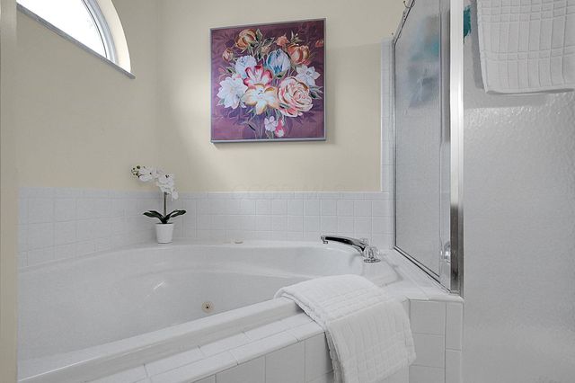 27 Barrhill Drive, Delaware, OH 43015