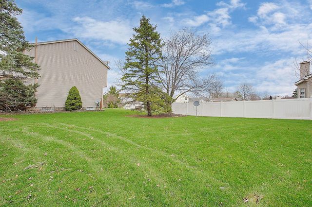 27 Barrhill Drive, Delaware, OH 43015