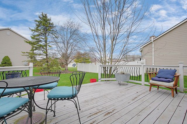 27 Barrhill Drive, Delaware, OH 43015