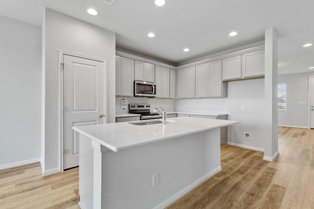 304 Branchwood PATH, Taylor, TX 76574