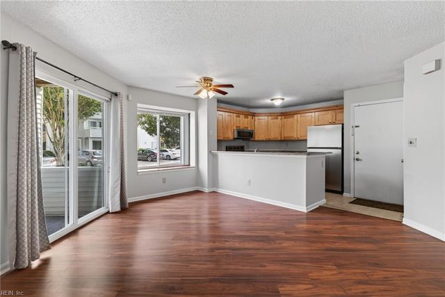 4724 Goldeneye CT, Virginia Beach, VA 23462