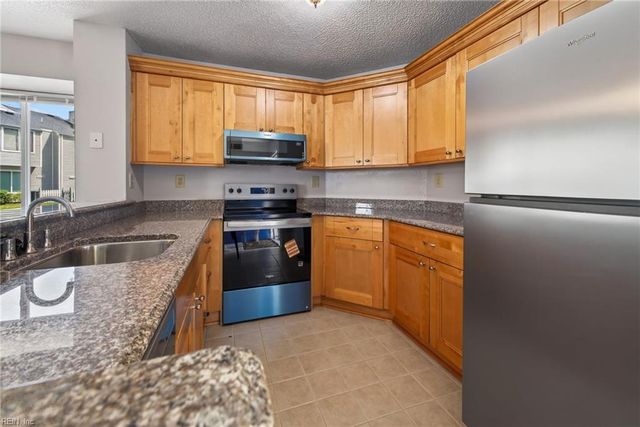 4724 Goldeneye CT, Virginia Beach, VA 23462