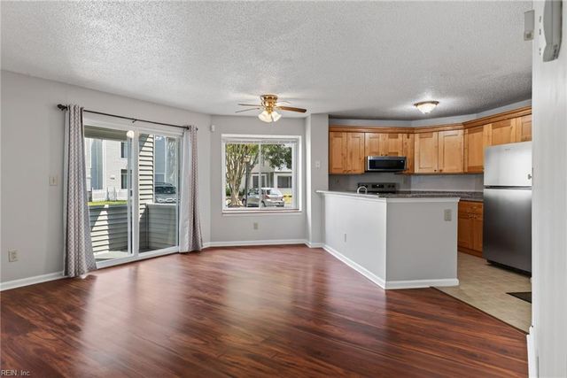 4724 Goldeneye CT, Virginia Beach, VA 23462