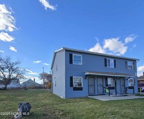3575 Stickney Avenue, Toledo, OH 43608