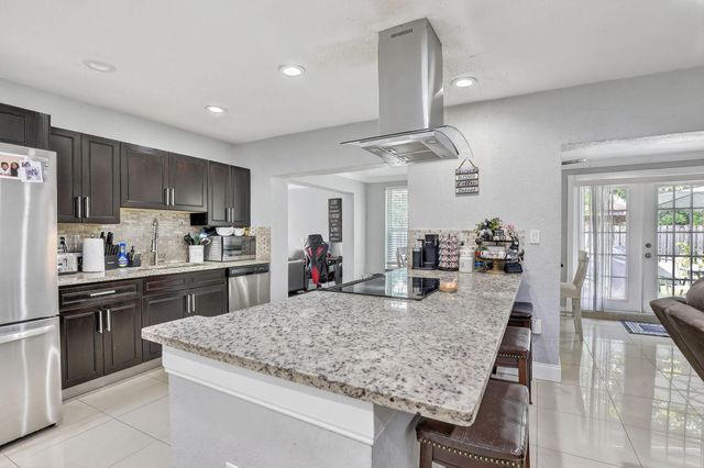 7451 NW 21st Street, Sunrise, FL 33313