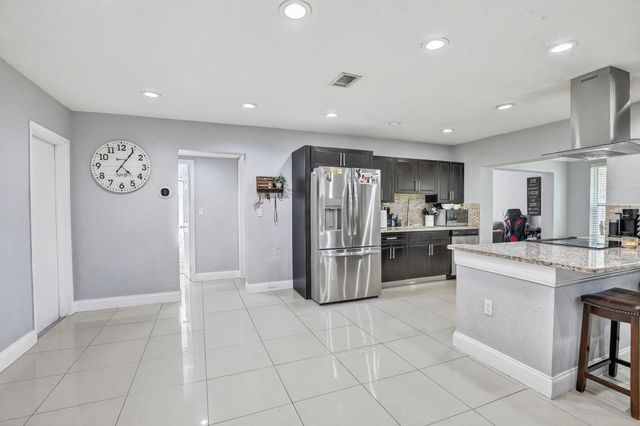 7451 NW 21st Street, Sunrise, FL 33313
