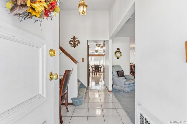 3994 Daleview Avenue, Seaford, NY 11783