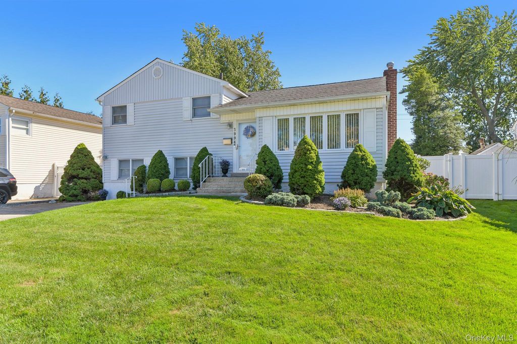 3994 Daleview Avenue, Seaford, NY 11783 — photo 2