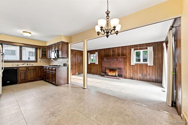16640 Truwood Street, Woodhaven, MI 48183