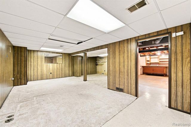 16640 Truwood Street, Woodhaven, MI 48183