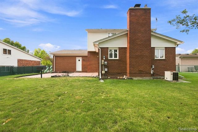 16640 Truwood Street, Woodhaven, MI 48183