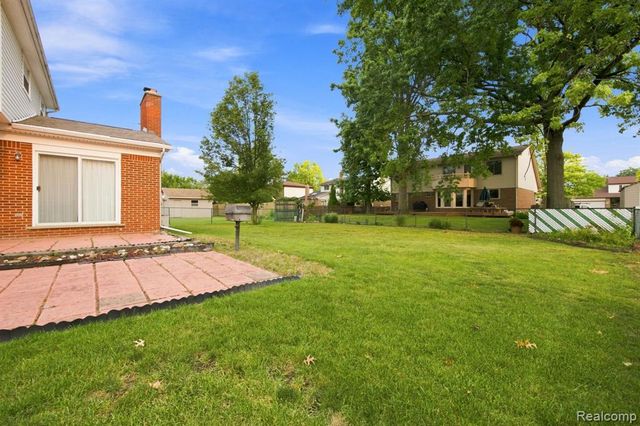 16640 Truwood Street, Woodhaven, MI 48183