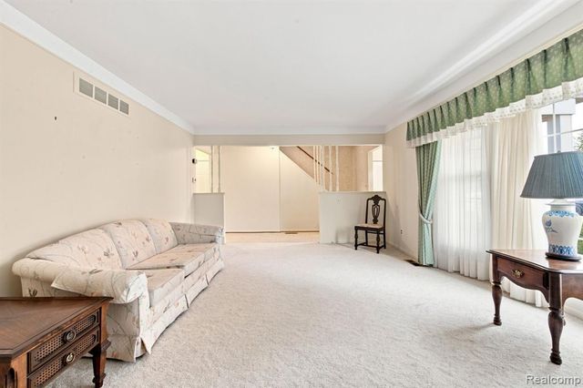 16640 Truwood Street, Woodhaven, MI 48183