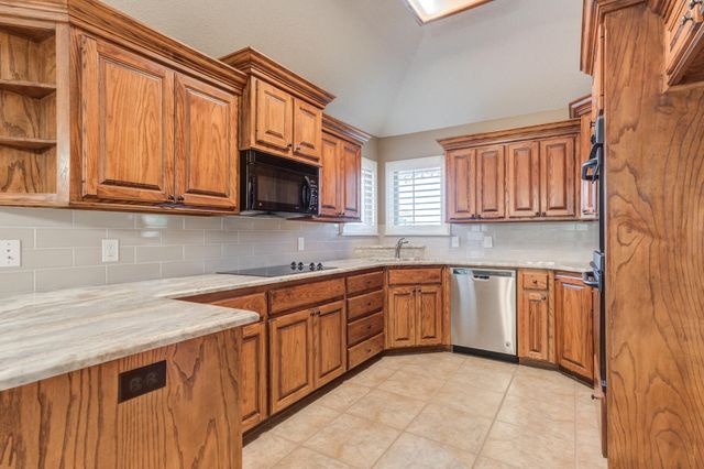 6013 100th Street, Lubbock, TX 79424