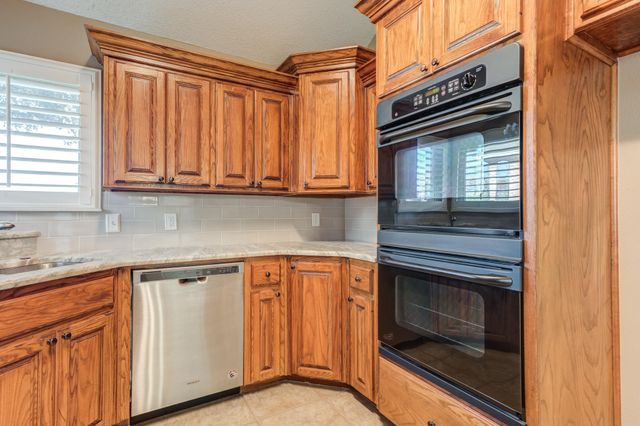 6013 100th Street, Lubbock, TX 79424