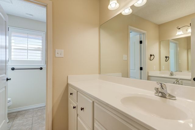 6013 100th Street, Lubbock, TX 79424